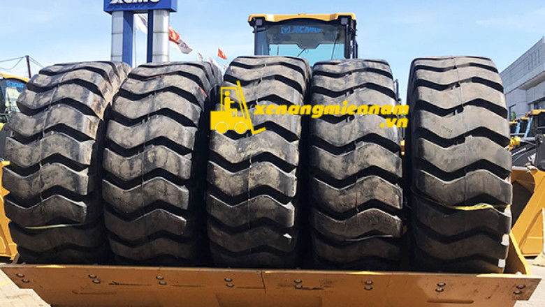 Top 8 Địa chỉ bán lốp xe nâng, vỏ xe nâng uy tín nhất tại TP. HCM