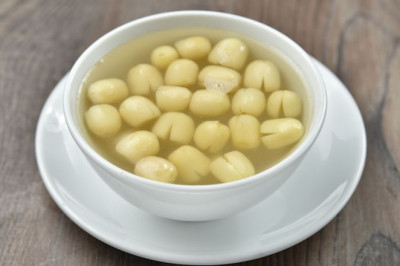 10 Cách nấu chè hạt sen thơm ngon bổ dưỡng cho cả gia đình!